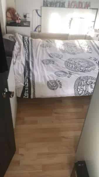 One Bedroom Flat Near Wood Green and Bounds Green Stations