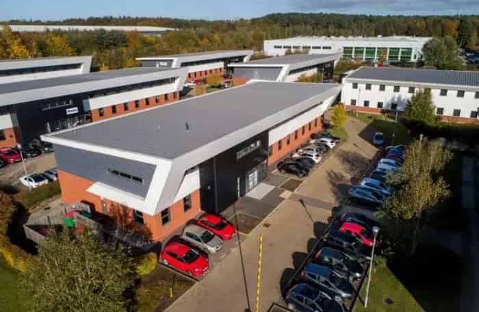 High Quality Hybrid Unit Sherwood Park Near M1 Junction 27