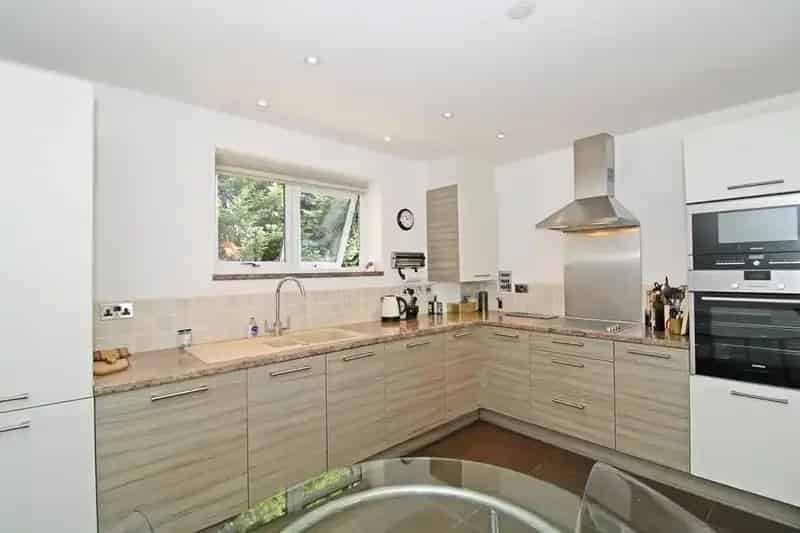 2 Bedroom Flat for Sale Shortlands