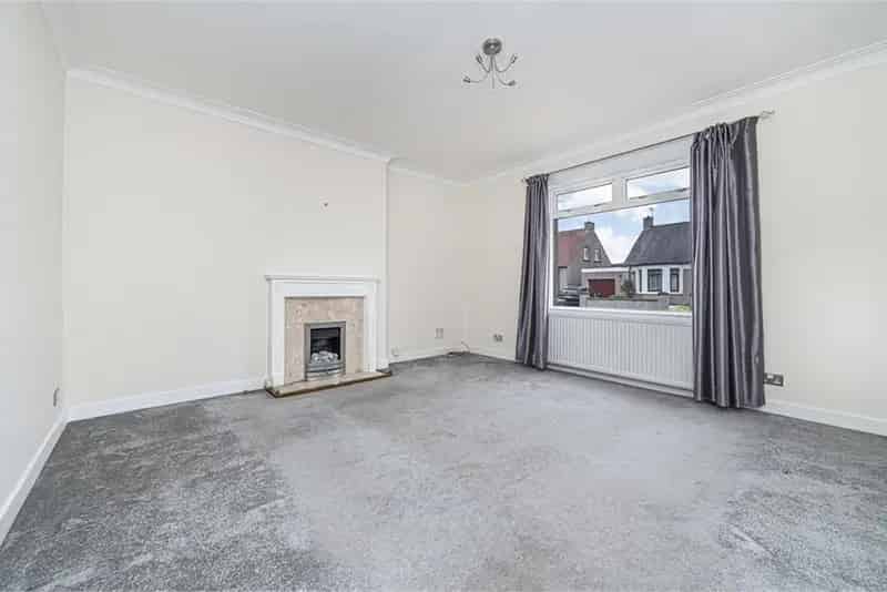 3 Bed Bungalow Detached with 2 Reception Rooms