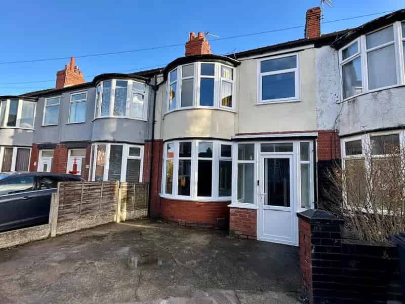 3 Bedroom Extended Mid Terraced House For Sale
