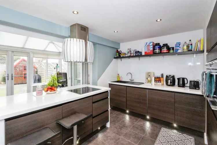Stunning 4-Bedroom Home with Modern Amenities and Low-Maintenance Garden