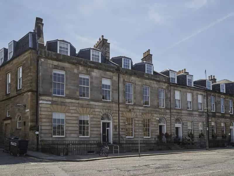 3 Bedroom Flat to Rent