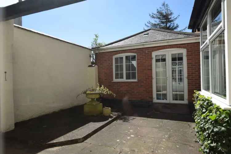 Detached house For Sale in Hinckley and Bosworth, England