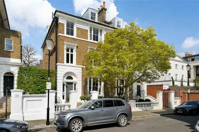 6 Bedroom Family House for Sale in Carlyle Square Chelsea