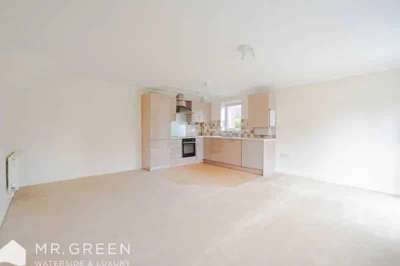 3 Bedroom Apartment for Sale Near Beach