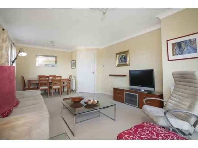 2 Bedroom Flat for Sale in Blackhall