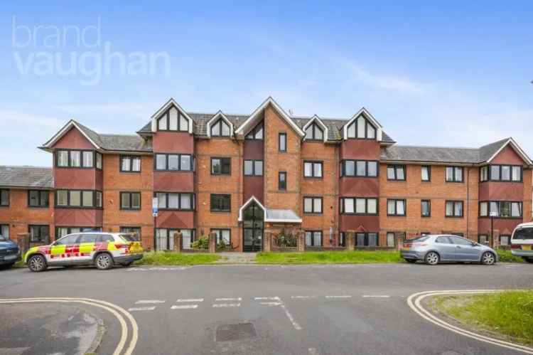 4 Bedroom Penthouse Apartment with Roof Terrace and Parking