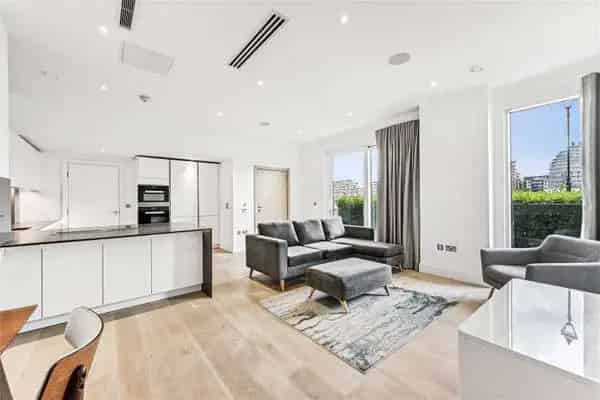 Riverwalk Apartment Fulham SW6 - Contemporary Living with River Views