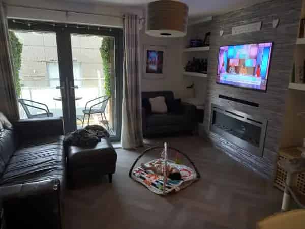 Spacious 2-Bed (Potentially 3-Bed) Home Near Transport