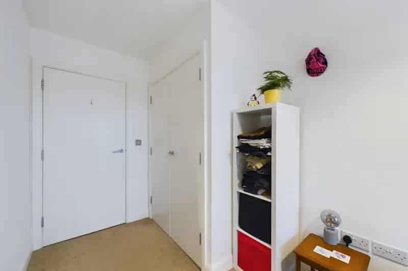 One Bedroom Flat Peckham Rye Lane No Onward Chain