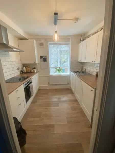 Large 2-Bedroom Maisonette Flat in Islington with Balcony