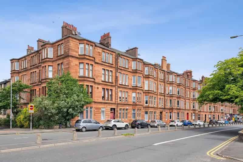 3 Bedroom Flat for Sale Shawlands