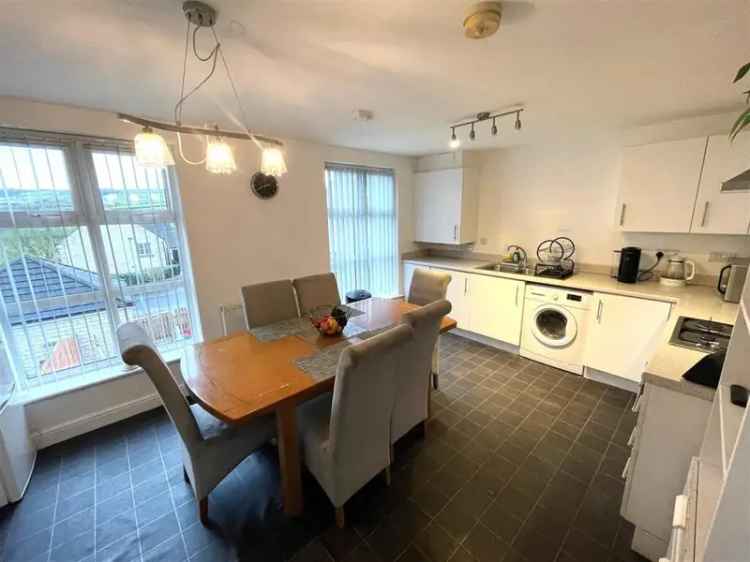 4 Bedroom Townhouse for Sale