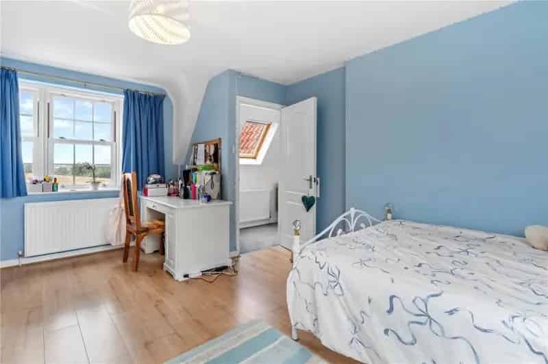 4 Bed Detached House for Sale