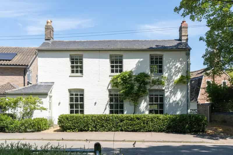Five-Bedroom Victorian House with Modern Extension and Airstream Studio