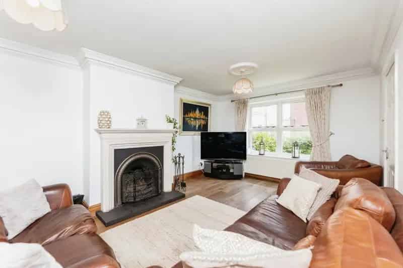 Charming 4-Bedroom Detached Home in Wistow
