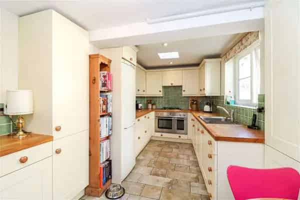 Grade II Listed Family Home Near River Chess