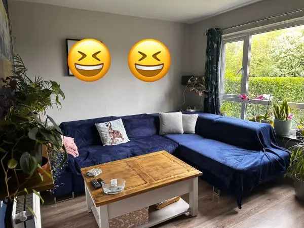2 Double Bed Terraced House Wythenshawe - Close to Amenities
