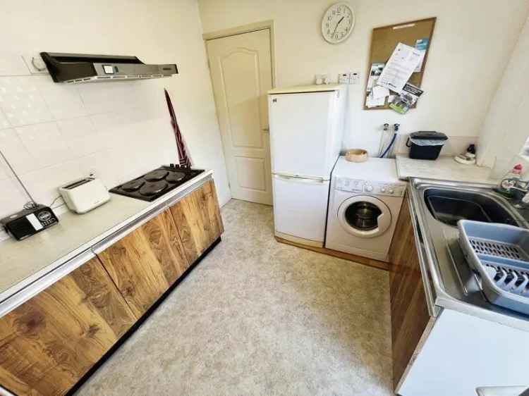 2 Bedroom Semi-Detached House For Sale - No Upward Chain