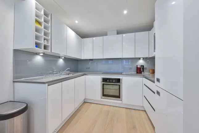 Flat to rent in Riverside Quarter, Putney, London SW18