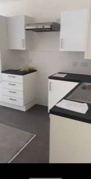 Brand New 2 Bedroom Flat with Balcony Near Train Station