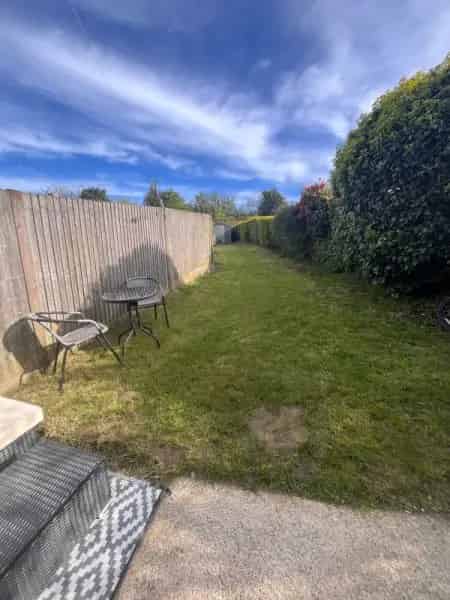 2 Double Bedroom House New Kitchen and Bathroom Large Garden Hastings