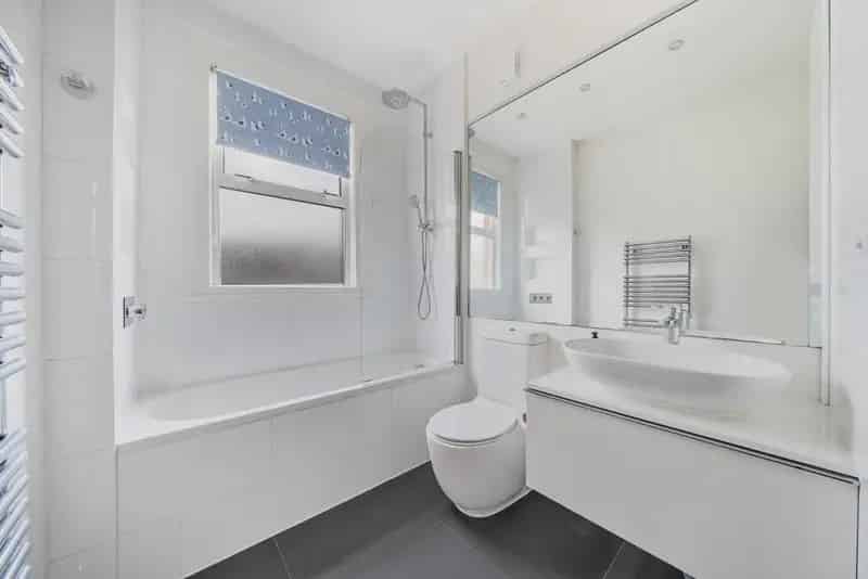 First Floor Maisonette Near Crofton Park Honor Oak Stations
