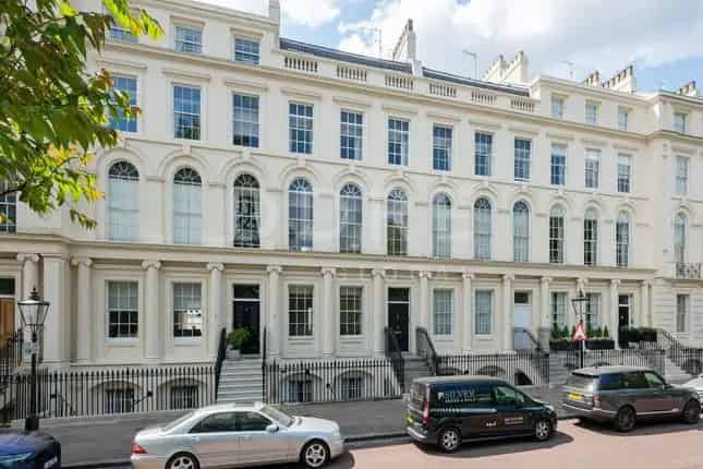 Grand John Nash House Park Square West London