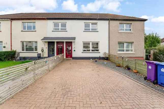 Modern 2-Bedroom Mid Terrace Villa in Glasgow