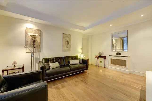 1 Bedroom Flat for Sale in Park Lane Mayfair