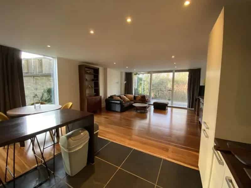 2 Bedroom Flat for Sale in Cambridge