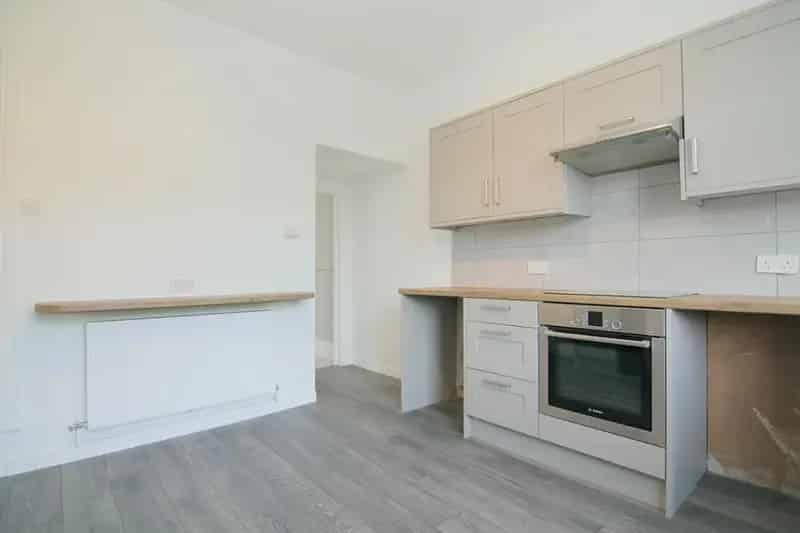 3 Bed House For Sale Newly Refurbished South Facing Garden