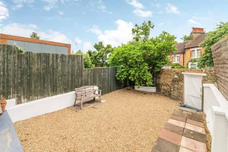 5 Bedroom Victorian Terrace House for Sale