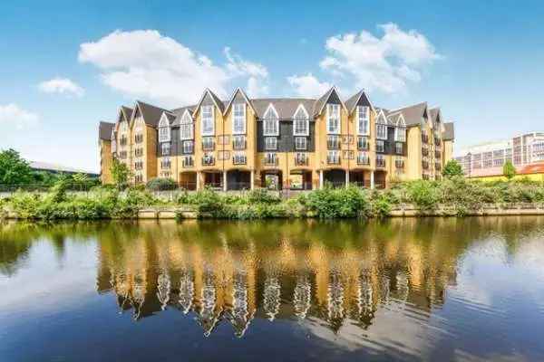 Lovely 2 Bed Apartment Near Maidstone Railway Station