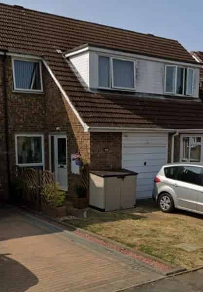 3 Bed House with Garage & Garden - Potential 4th Bedroom