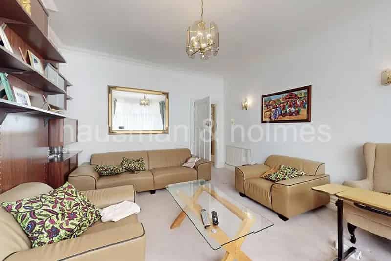 6 Bedroom Semi Detached House To Rent