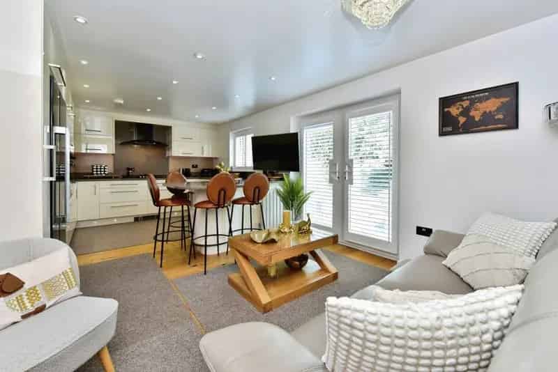 4 bedroom Detached House for sale, Rotherham, South Yorkshire, S60