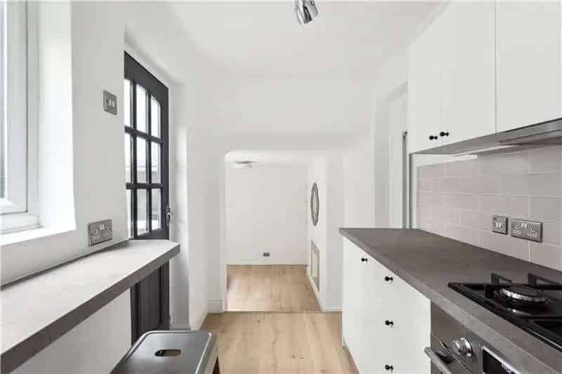 1 Bed Flat for Sale - Victorian Garden Flat Walworth