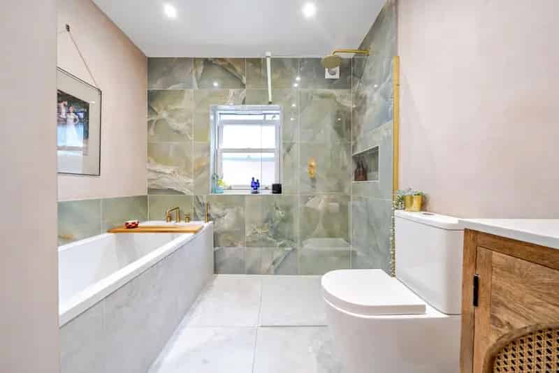 Flat For Sale , London, England