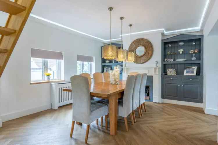 4 Bedroom Semi-Detached Cottage with Greenbelt Views