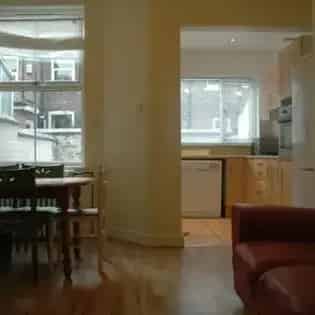 3 Bedroom Flat in Manchester Fallowfield