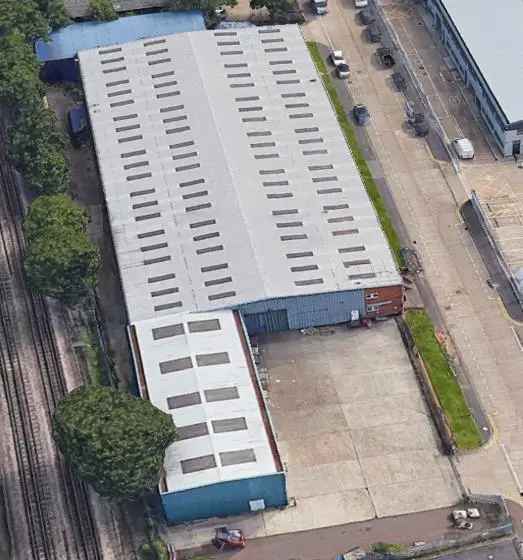 Industrial Unit for Lease: Secure Yard, High Eaves, Office Space