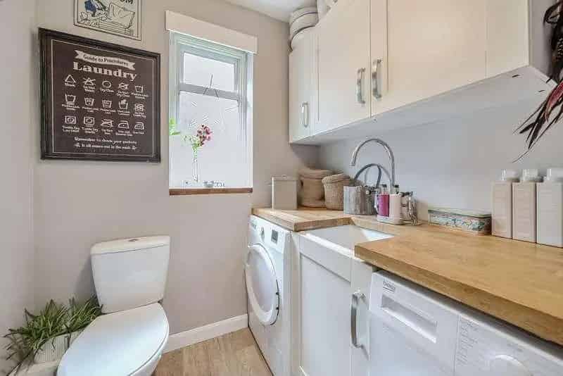4 Bed House for Sale in Byfleet