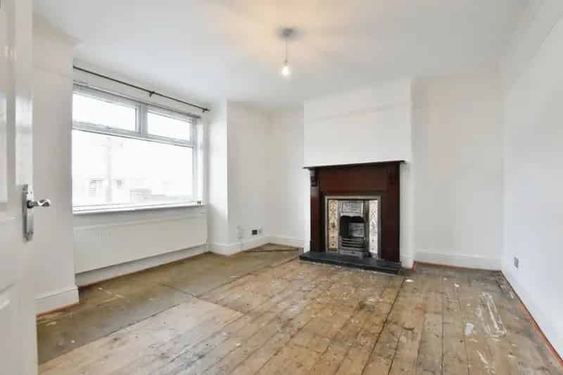 3 Bedroom House For Sale - Ideal First Time Buyer Home