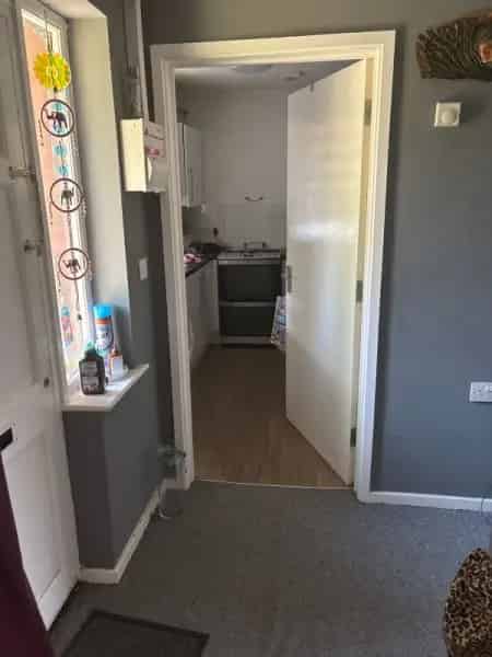 1 Bed Bungalow Village Location New Kitchen Wet Room