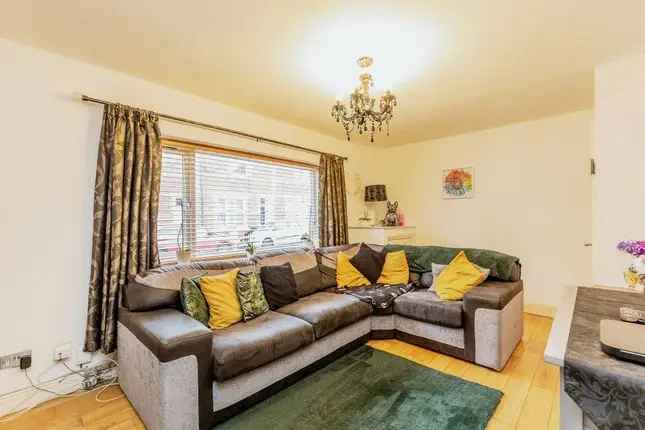 34 Bedroom Victorian End Terrace House for Sale