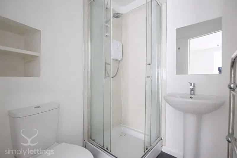 0 Bedroom Flat House to Rent