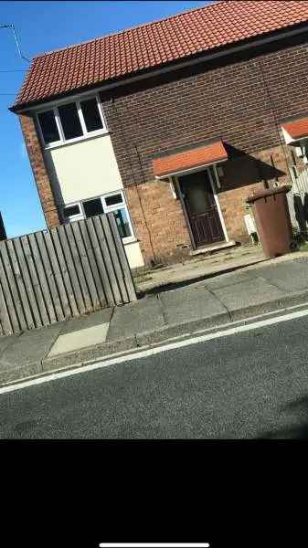 House For Rent in Wakefield, England