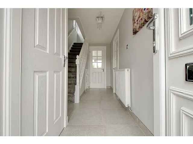3 Bedroom Detached House for Sale in Dalkeith